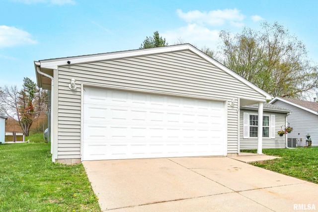 4527 W ROCKWELL Drive, Peoria, IL 61615