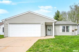 4527 W ROCKWELL Drive, Peoria, IL 61615