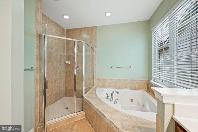 7517 LINDBERG DR, Alexandria, VA 22306