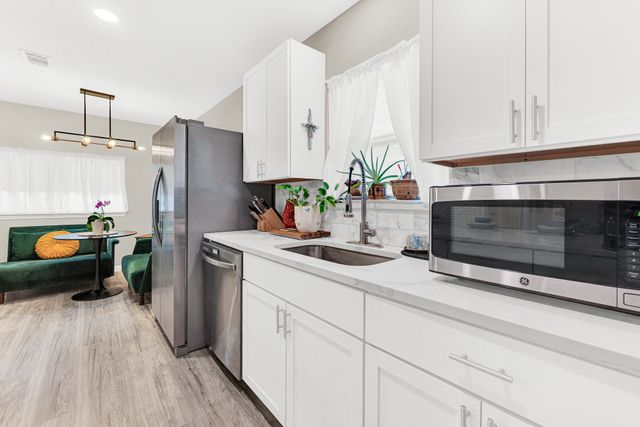 745 Pinehurst Drive, Richardson, TX 75080