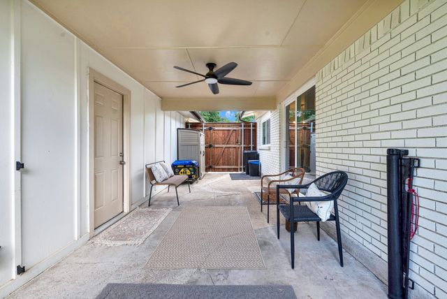 745 Pinehurst Drive, Richardson, TX 75080