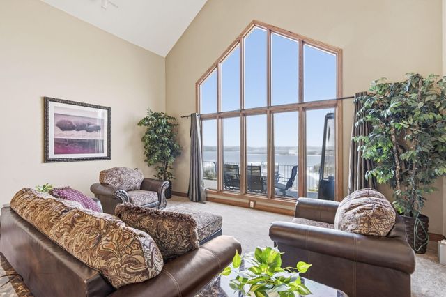 165 Split Rock Drive, Hollister, MO 65672