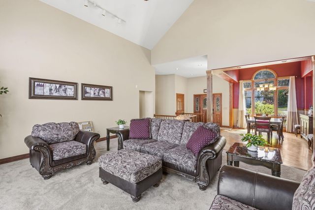 165 Split Rock Drive, Hollister, MO 65672