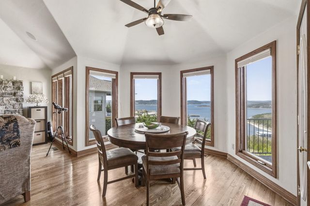 165 Split Rock Drive, Hollister, MO 65672