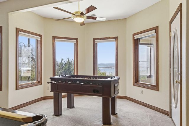 165 Split Rock Drive, Hollister, MO 65672