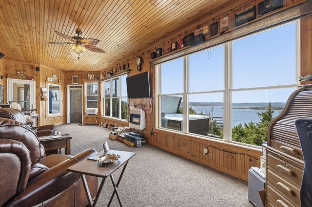 165 Split Rock Drive, Hollister, MO 65672