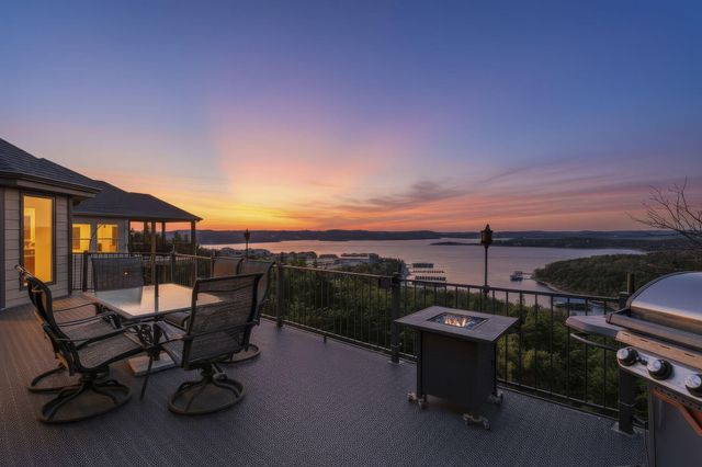 165 Split Rock Drive, Hollister, MO 65672