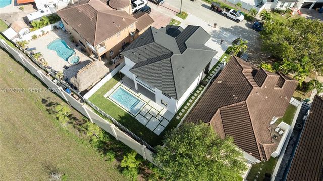 18172 NW 91st Ct, Hialeah, FL 33018