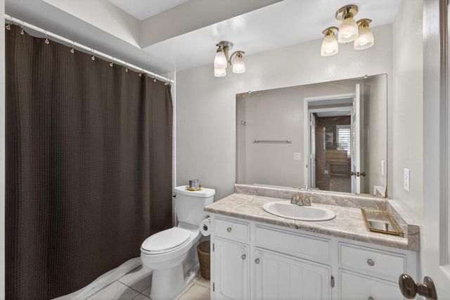 1475 Geary Cir, Yuba City, CA 95993