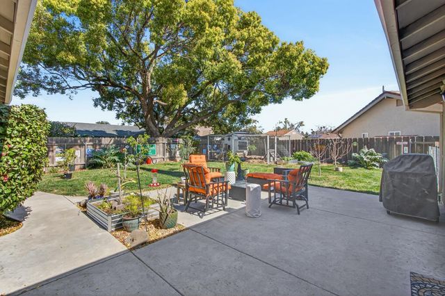 1475 Geary Cir, Yuba City, CA 95993