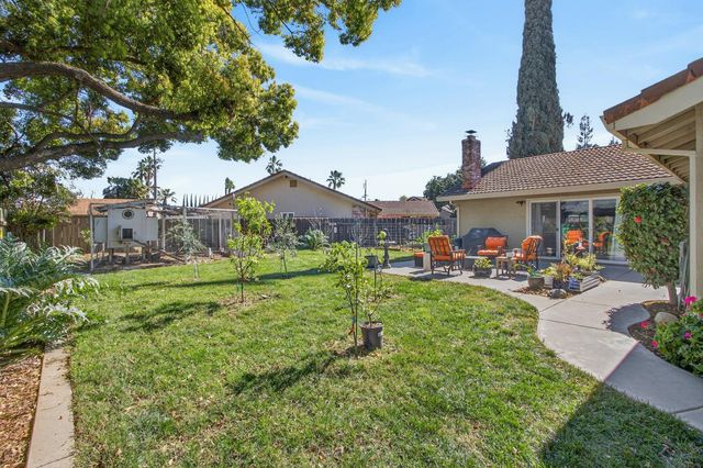 1475 Geary Cir, Yuba City, CA 95993