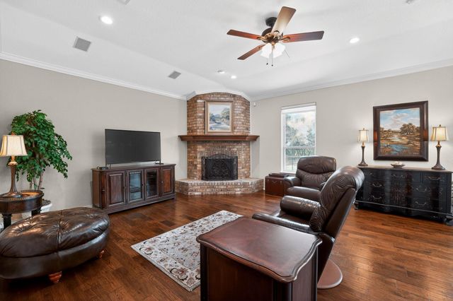 104 Lakewood TRL, Leander, TX 78641