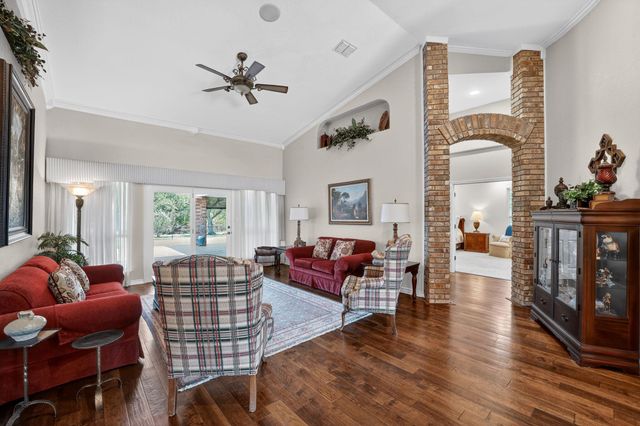 104 Lakewood TRL, Leander, TX 78641