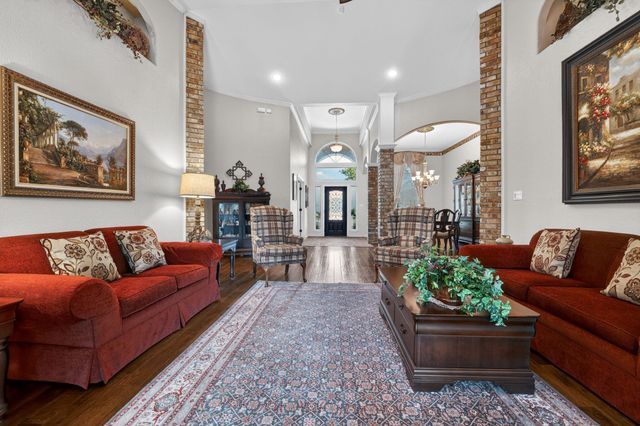 104 Lakewood TRL, Leander, TX 78641