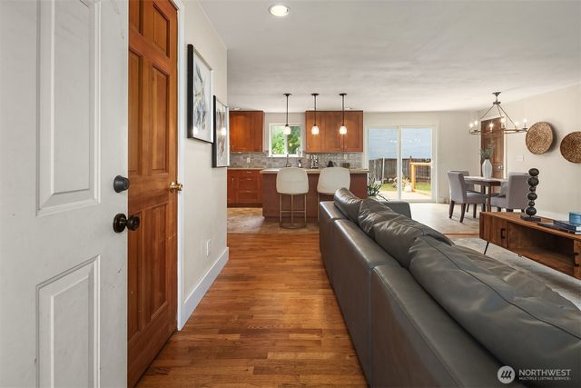 21010 22nd Avenue W, Lynnwood, WA 98036