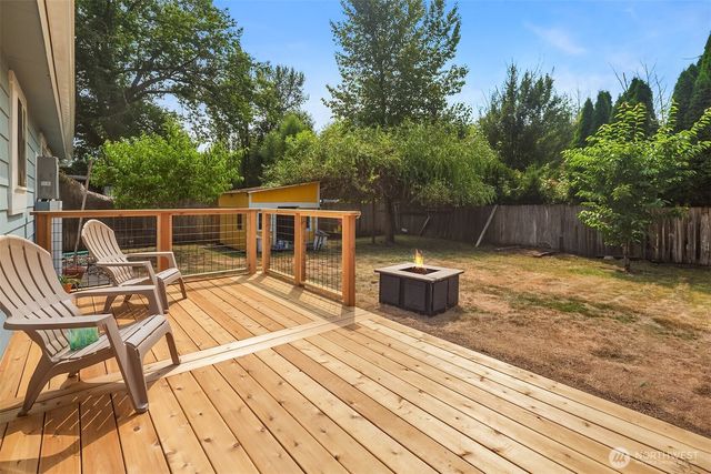 21010 22nd Avenue W, Lynnwood, WA 98036