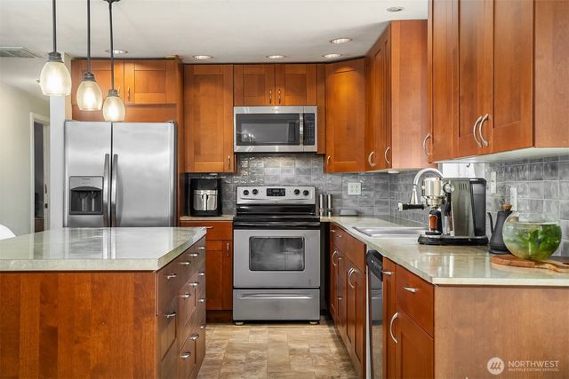 21010 22nd Avenue W, Lynnwood, WA 98036