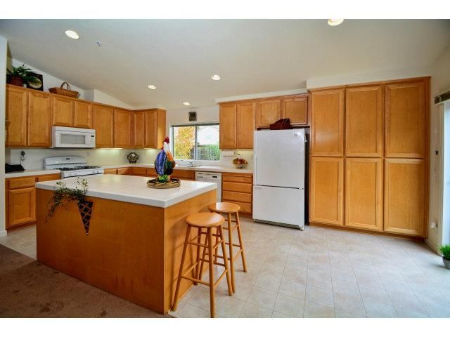 821 Tumbleweed Drive, Salinas, CA 93905
