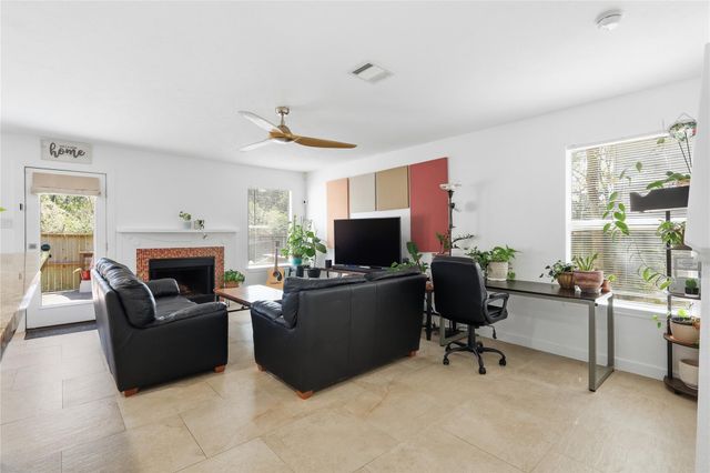 151 Anise Tree Place, The Woodlands, TX 77382