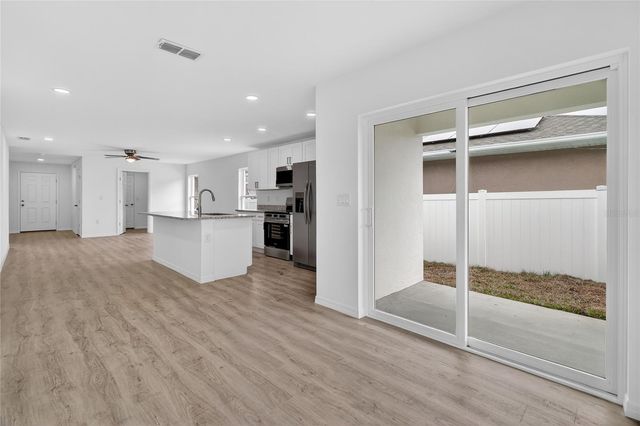 1003 AVENUE A, Haines City, FL 33844