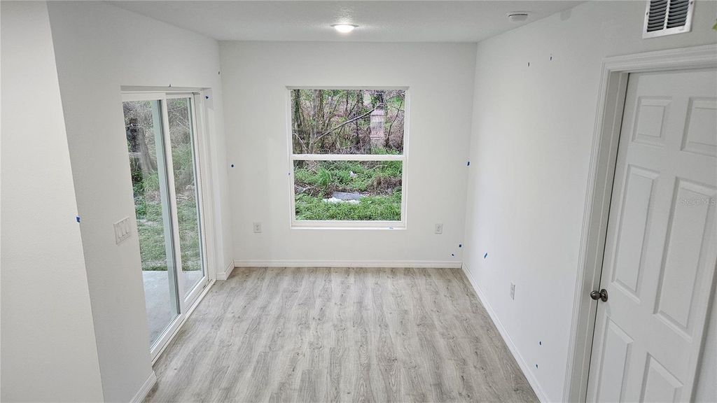 Image 8 of property listing at 1003 AVENUE A, Haines City, FL 33844