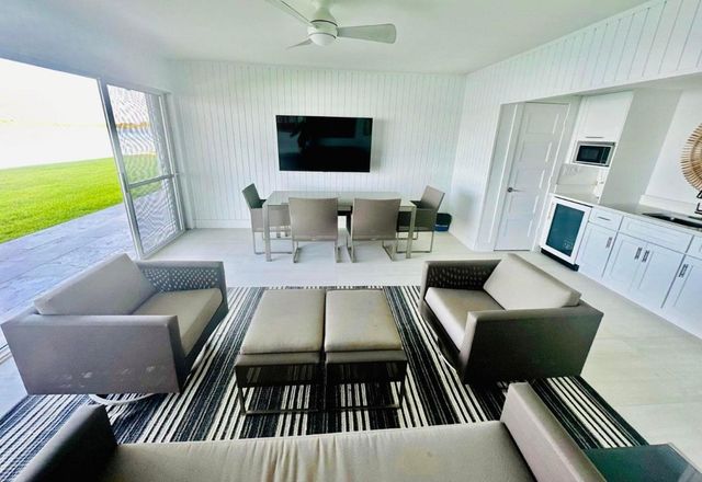 2784 S Ocean Boulevard 201 E, Palm Beach, FL 33480