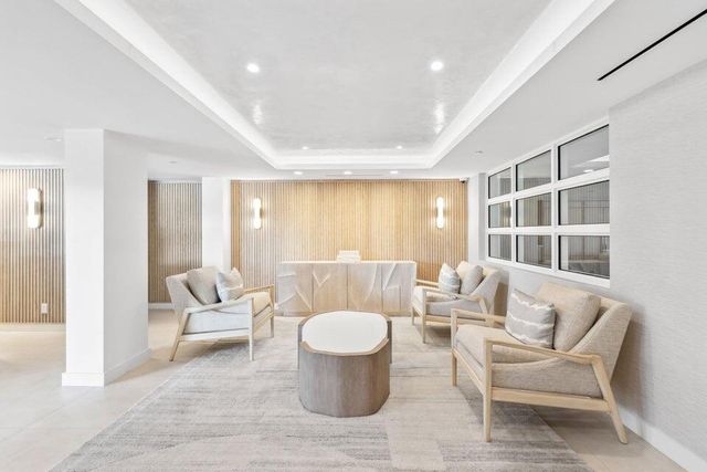 2784 S Ocean Boulevard 201 E, Palm Beach, FL 33480