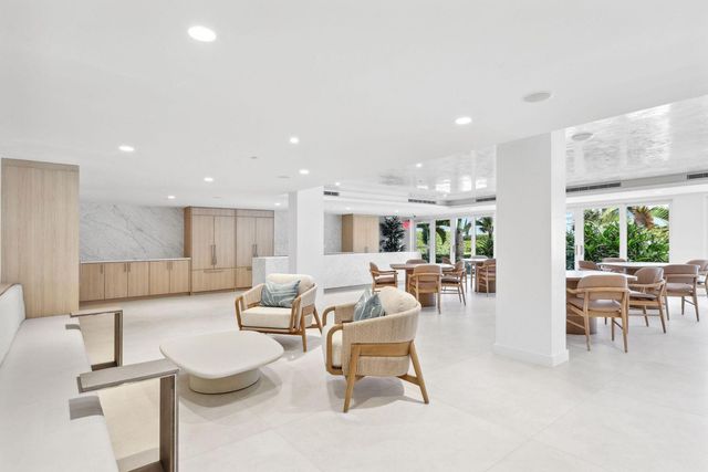 2784 S Ocean Boulevard 201 E, Palm Beach, FL 33480