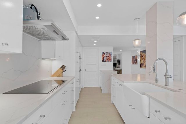 2784 S Ocean Boulevard 201 E, Palm Beach, FL 33480