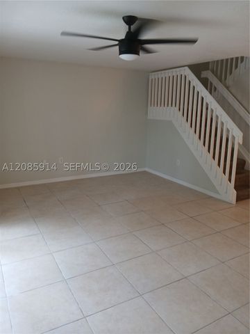 105 Hidden Ct Rd A-3, Hollywood, FL 33023