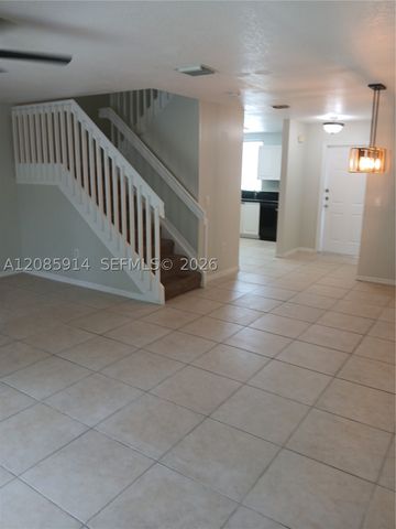 105 Hidden Ct Rd A-3, Hollywood, FL 33023