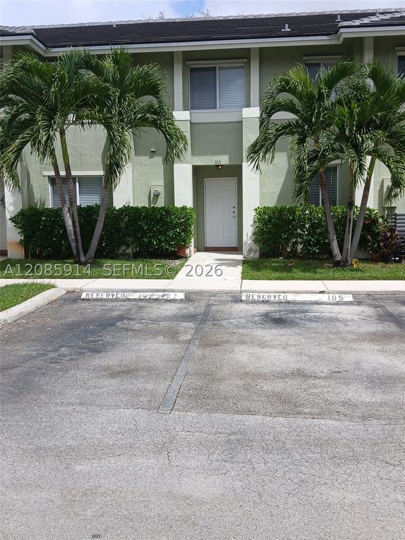 105 Hidden Ct Rd A-3, Hollywood, FL 33023