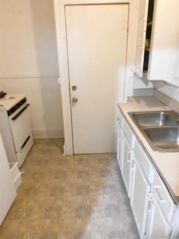 14344 Mark Twain Street, Detroit, MI 48227