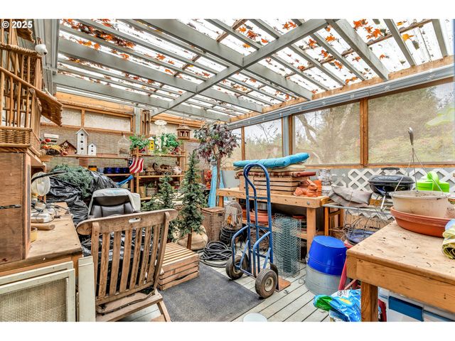 765 CLARA Ct, Lake Oswego, OR 97034