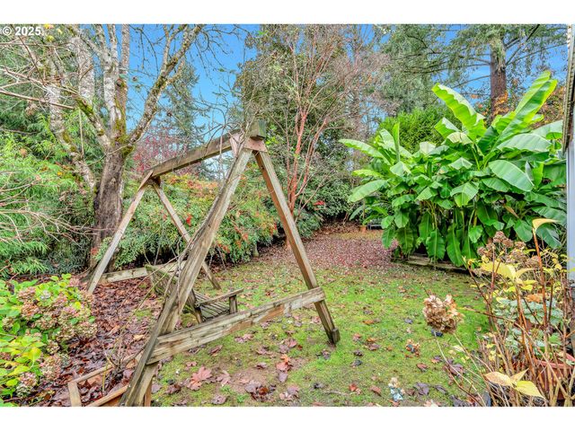 765 CLARA Ct, Lake Oswego, OR 97034