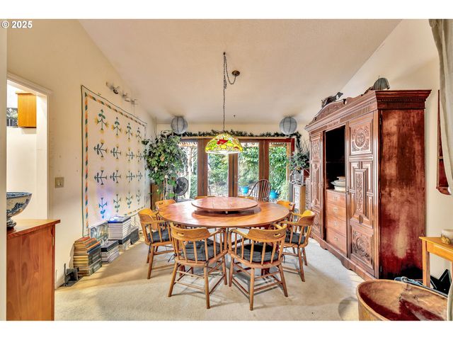 765 CLARA Ct, Lake Oswego, OR 97034