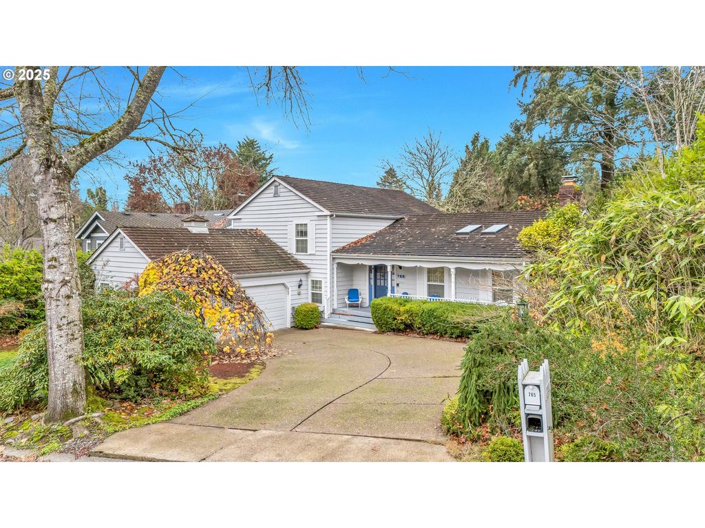 765 CLARA Ct, Lake Oswego, OR 97034