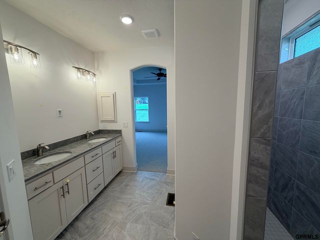 19819 Cinnamon Street, Omaha, NE 68135