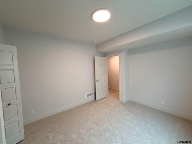19819 Cinnamon Street, Omaha, NE 68135
