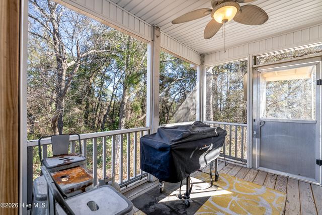 1679 Hemingway Drive SW, Ocean Isle Beach, NC 28469