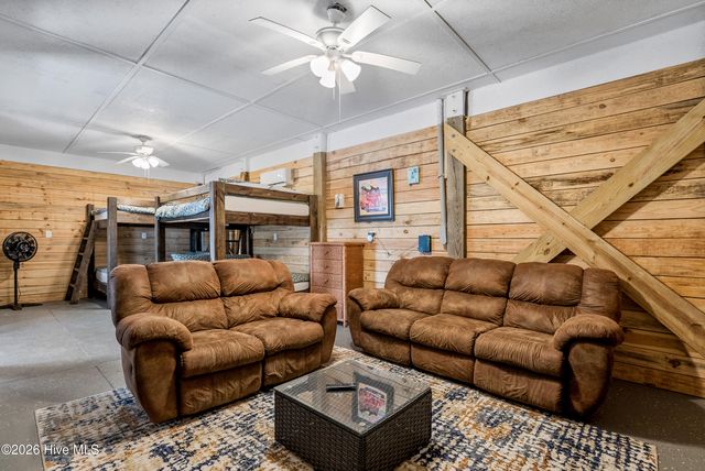 1679 Hemingway Drive SW, Ocean Isle Beach, NC 28469