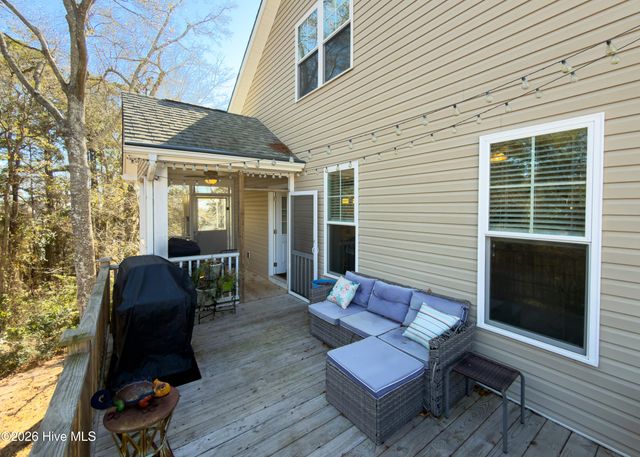 1679 Hemingway Drive SW, Ocean Isle Beach, NC 28469