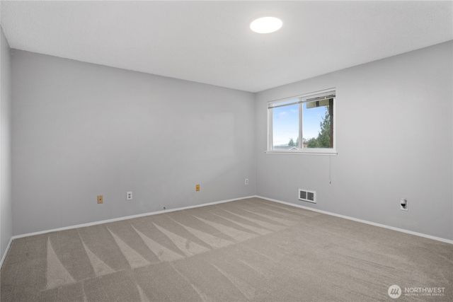 5824 Olive Avenue NE, Bremerton, WA 98311