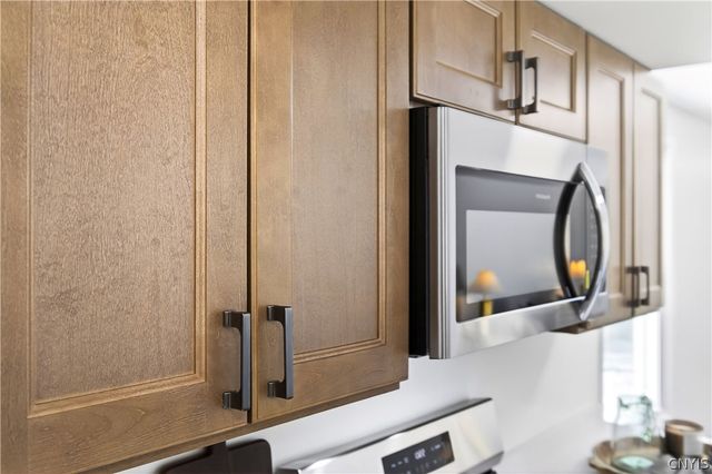 212 Riverdale Road, Clay, NY 13090