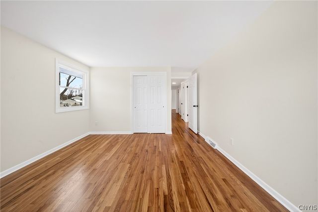 212 Riverdale Road, Clay, NY 13090