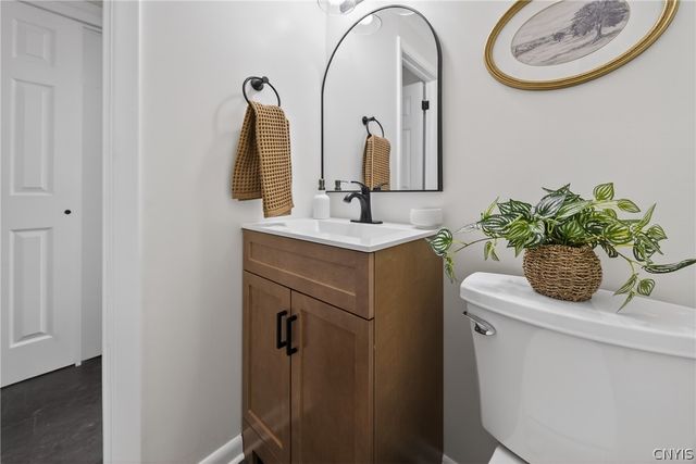 212 Riverdale Road, Clay, NY 13090