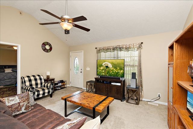 109 Anderson Creek Rd, Bell Buckle, TN 37020