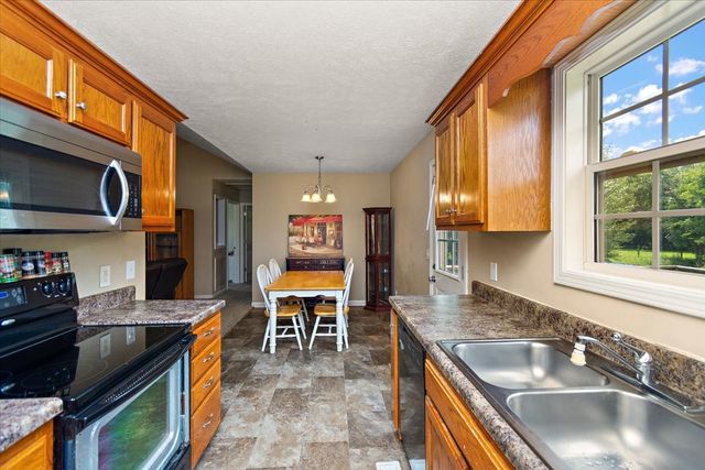 109 Anderson Creek Rd, Bell Buckle, TN 37020