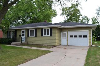 1138 HIGGINS AVENUE, Neenah, WI 54956