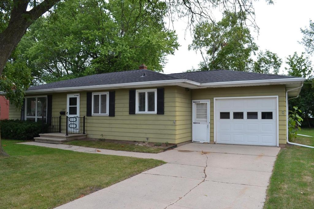 1138 HIGGINS AVENUE, Neenah, WI 54956